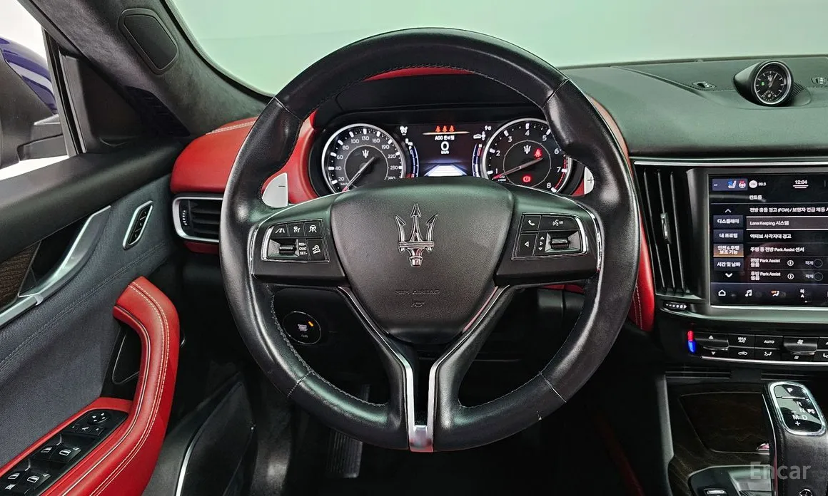 Фото 13 - Maserati Levante