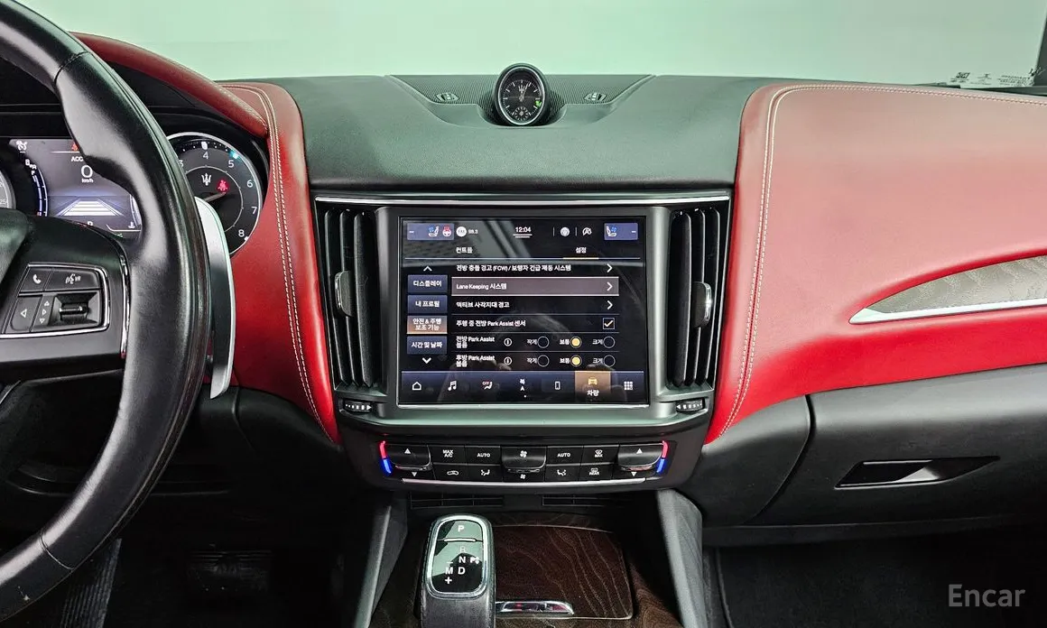 Фото 16 - Maserati Levante