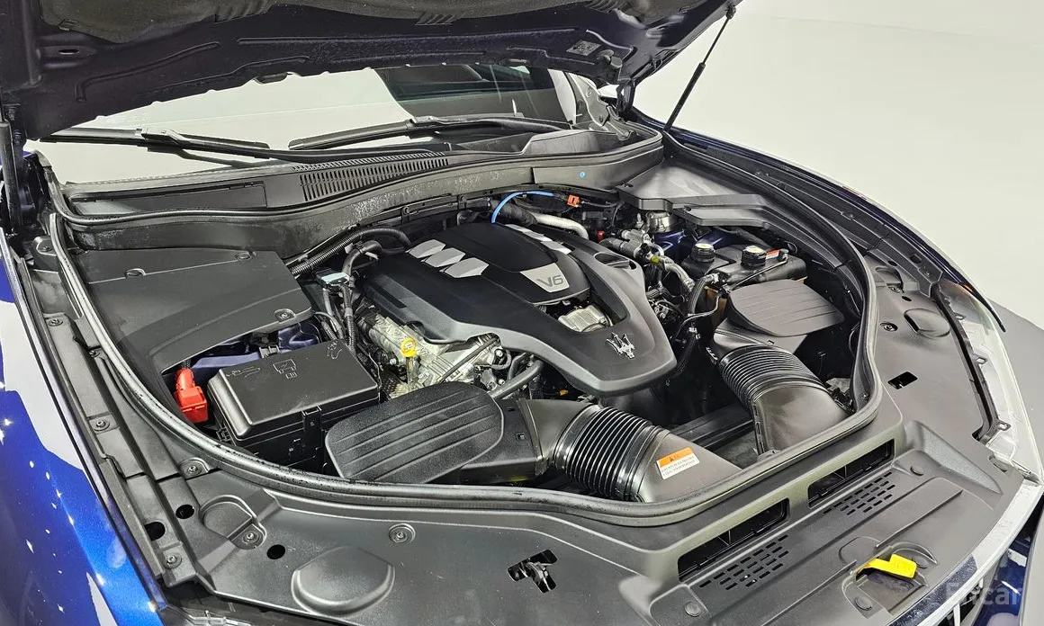 Фото 6 - Maserati Levante