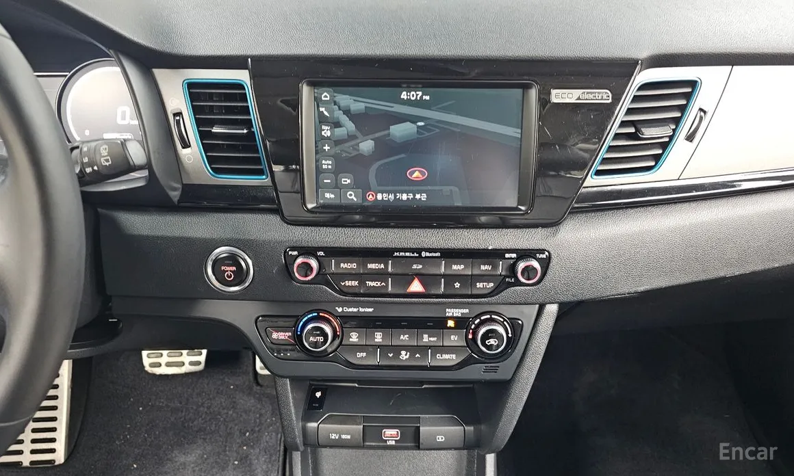 Фото 15 - Kia Niro