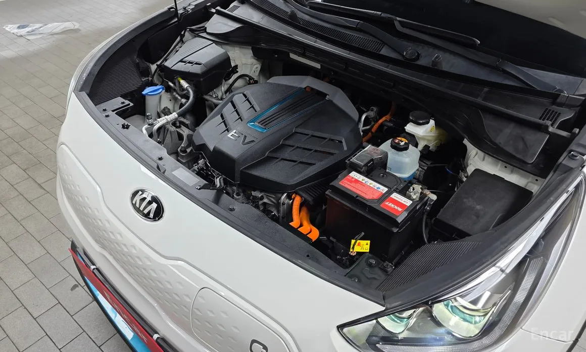 Фото 6 - Kia Niro