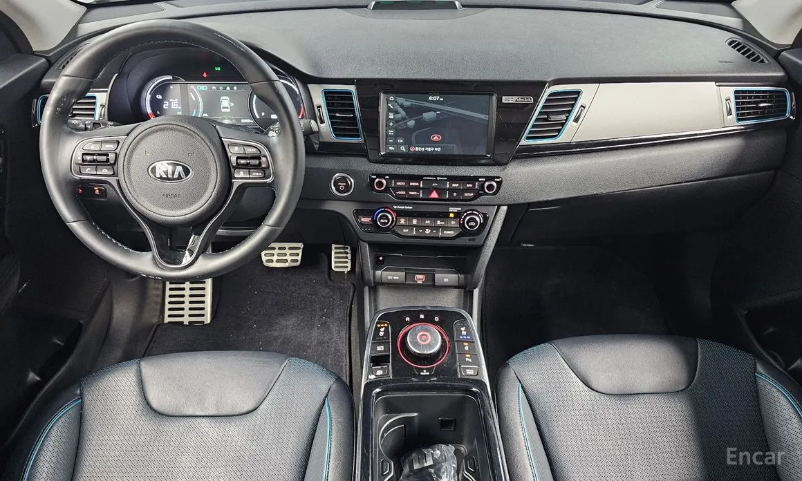 Фото 7 - Kia Niro