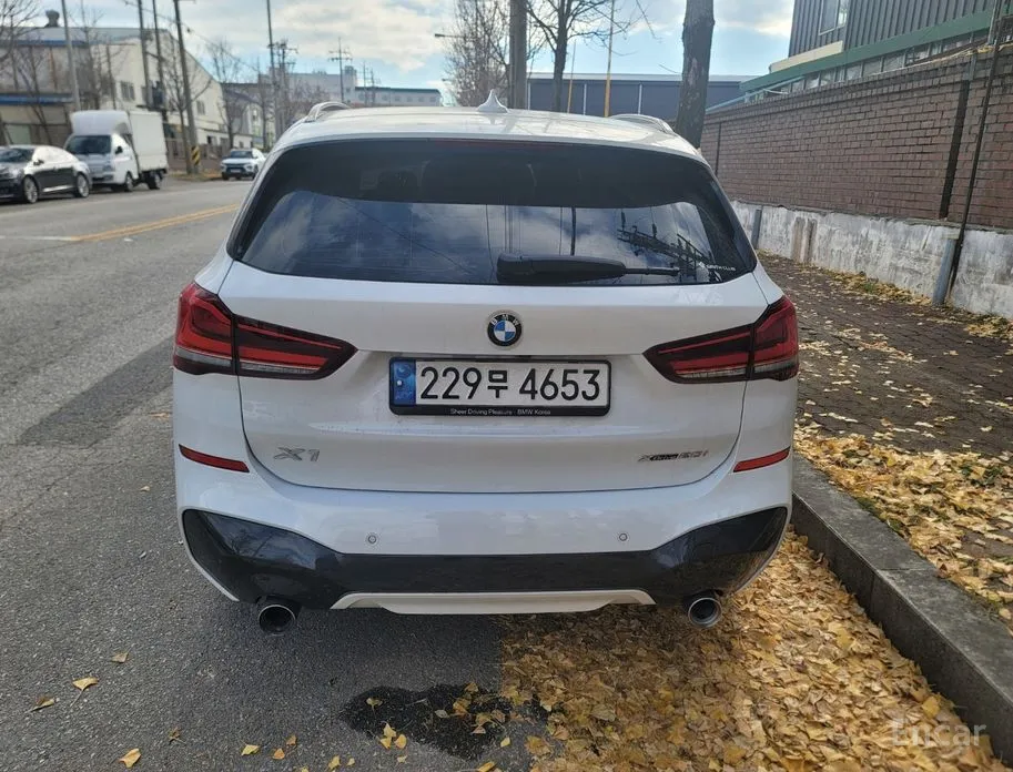 Фото 2 - BMW X1