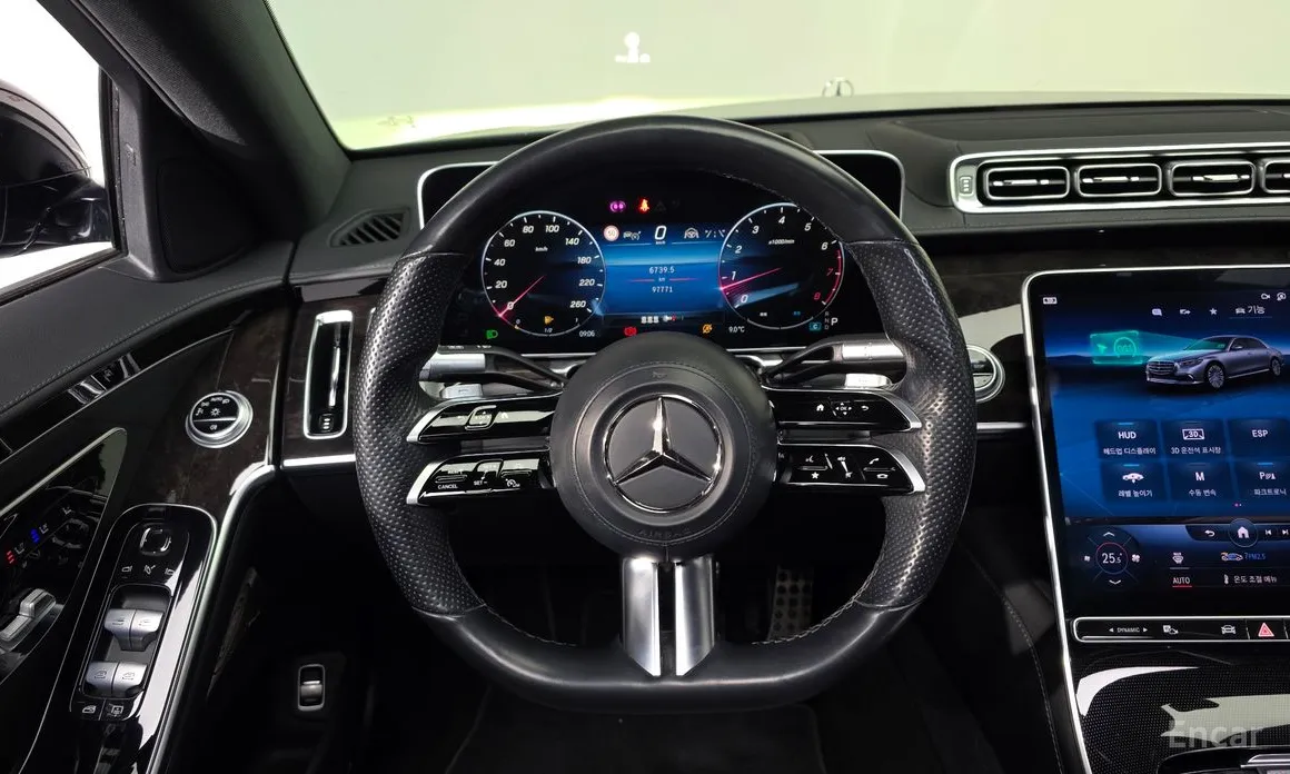 Photo 13 - Mercedes-Benz S-Class