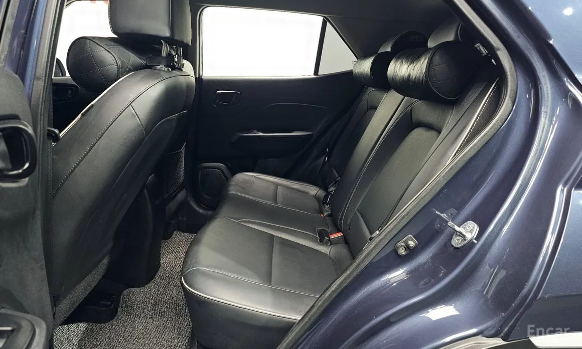 Фото 12 - Hyundai Venue