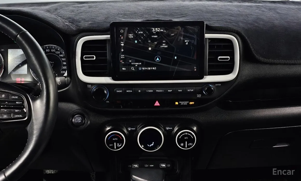 Фото 14 - Hyundai Venue