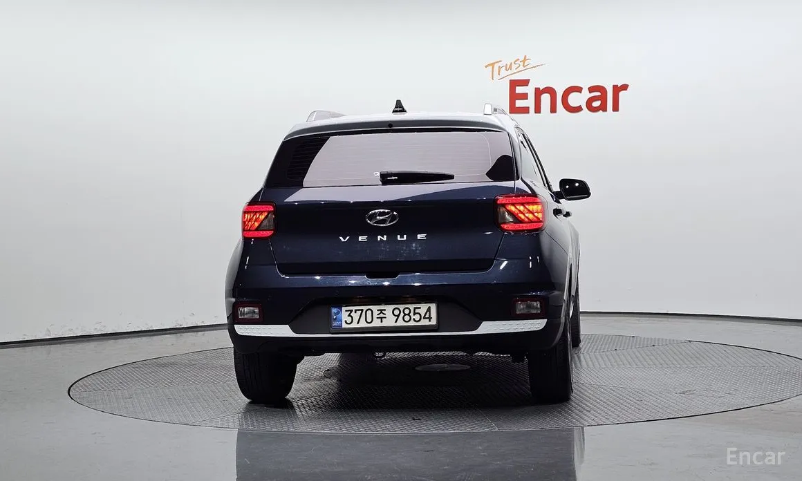 Фото 4 - Hyundai Venue