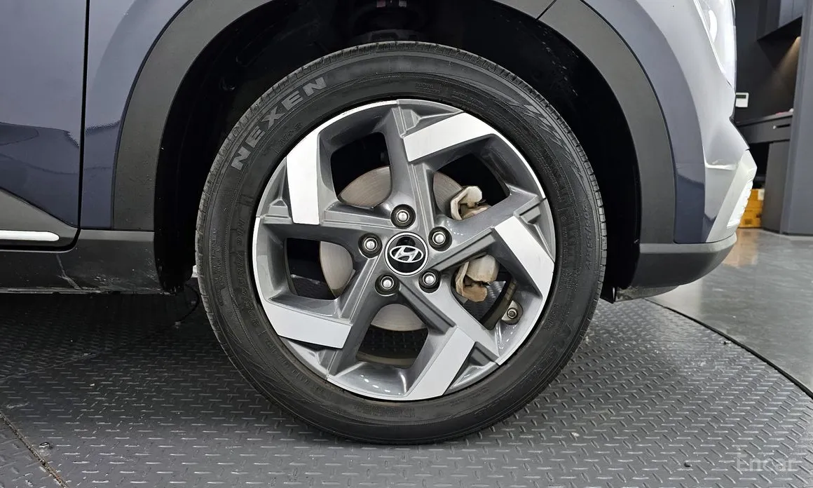 Фото 5 - Hyundai Venue