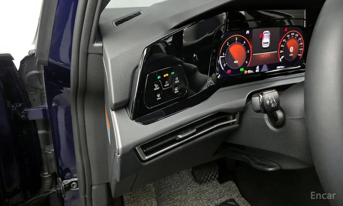 Фото 17 - Volkswagen Golf