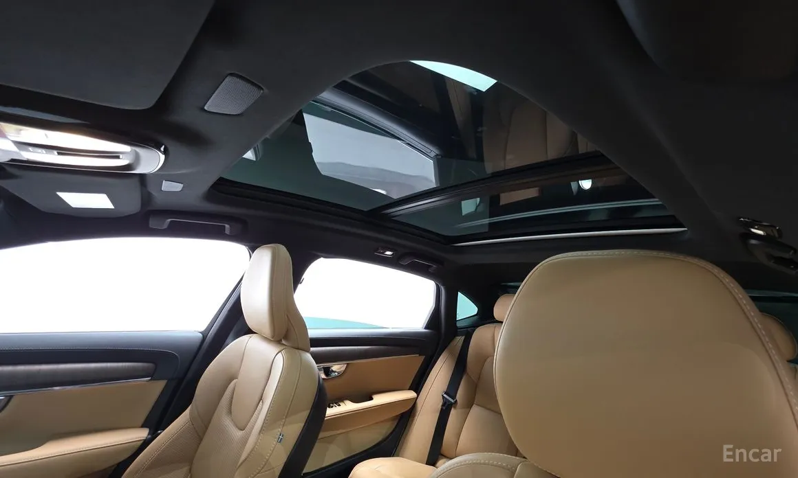 Фото 19 - Volvo S90