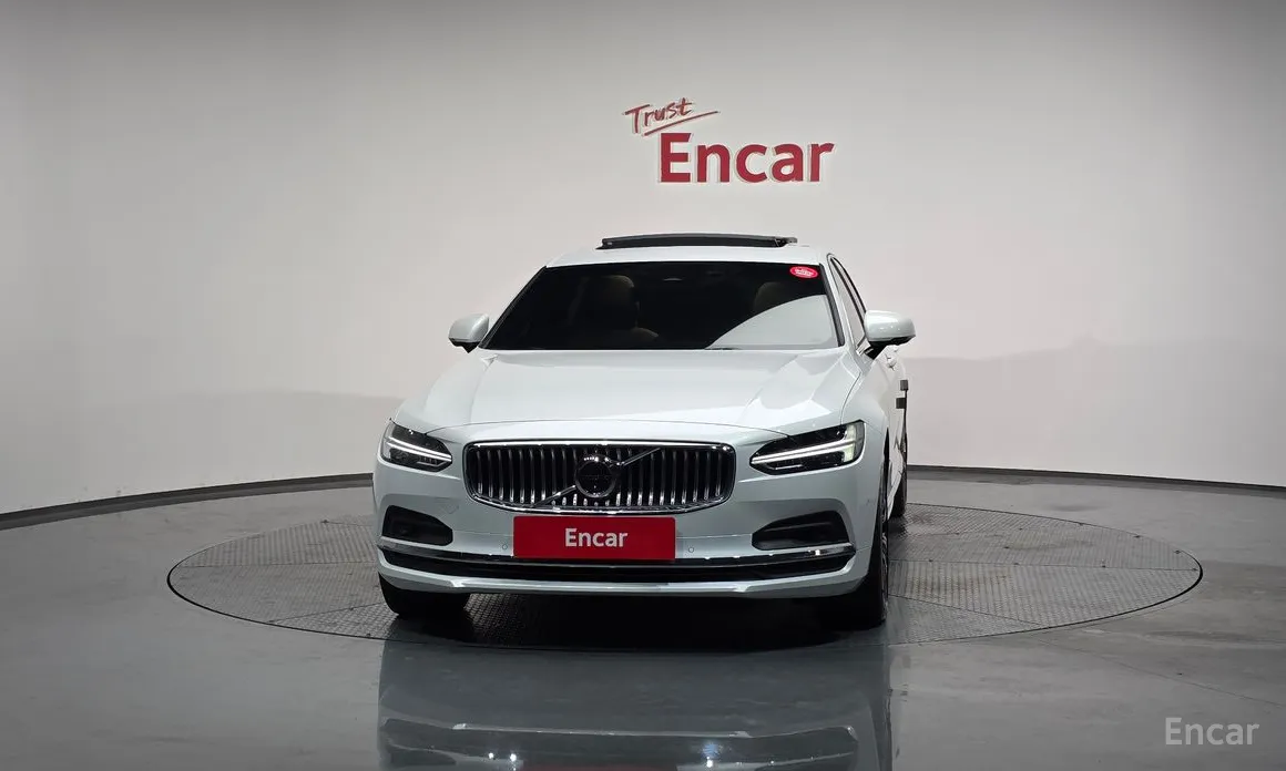 Фото 3 - Volvo S90