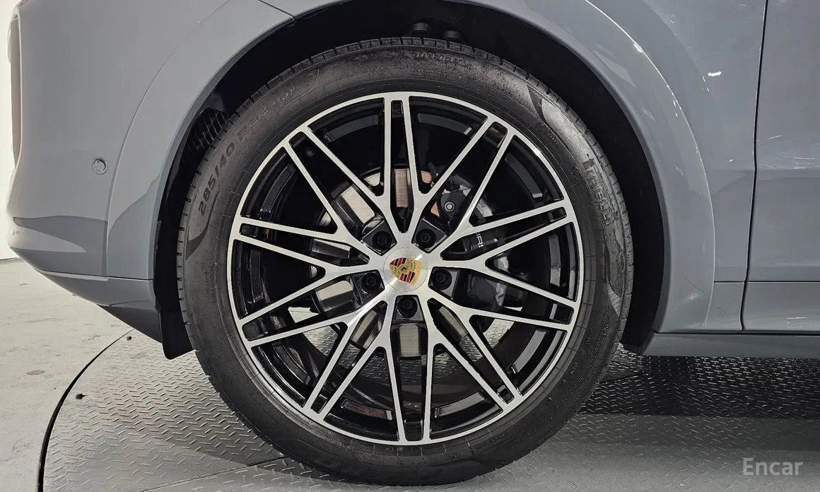 Фото 5 - Porsche Cayenne