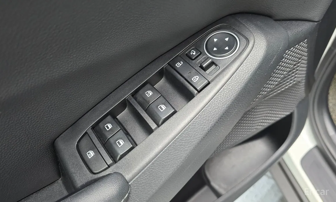 Фото 14 - Kia Seltos