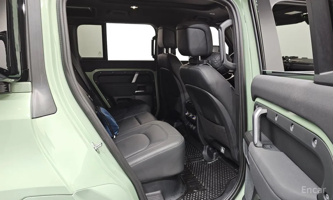 Фото 12 - Land Rover Defender