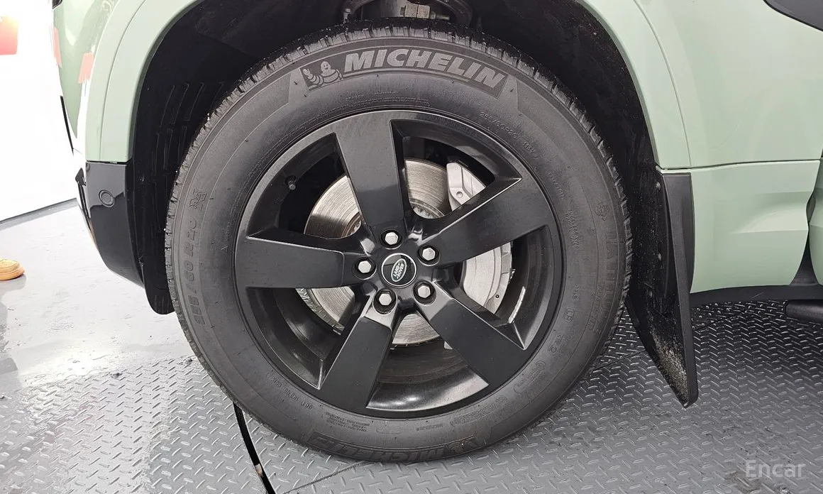 Фото 5 - Land Rover Defender