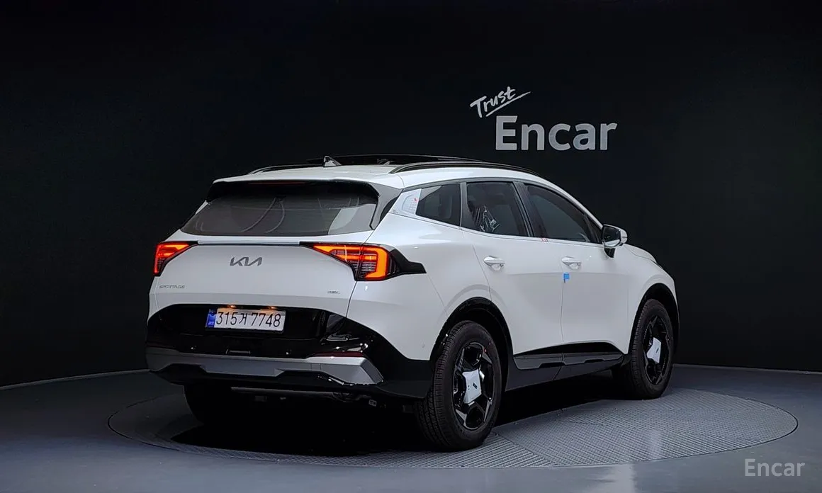 Фото 2 - Kia Sportage