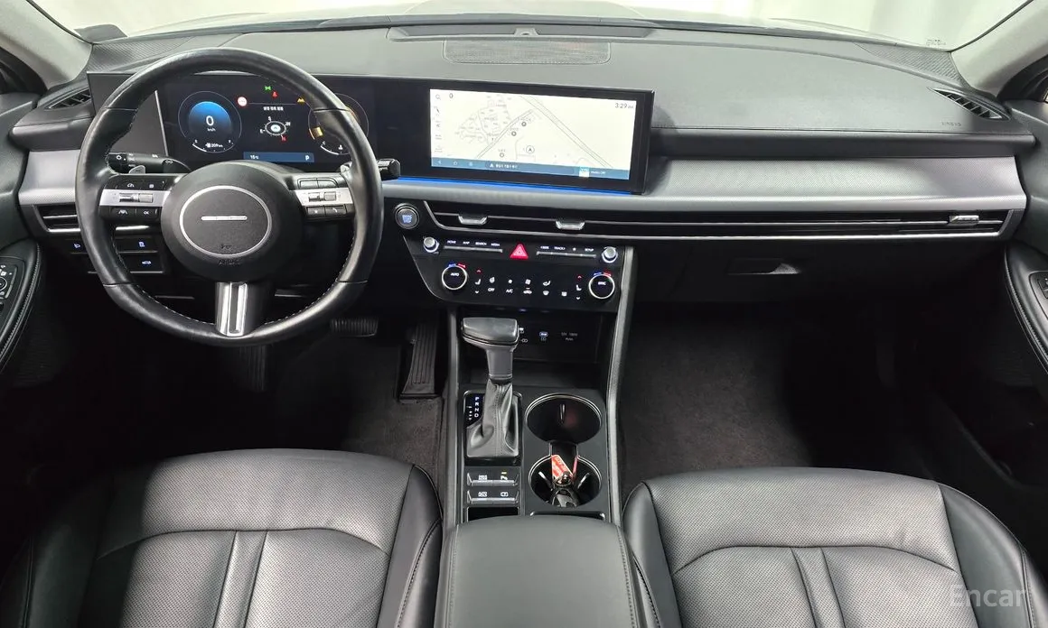 Photo 7 - Hyundai Sonata