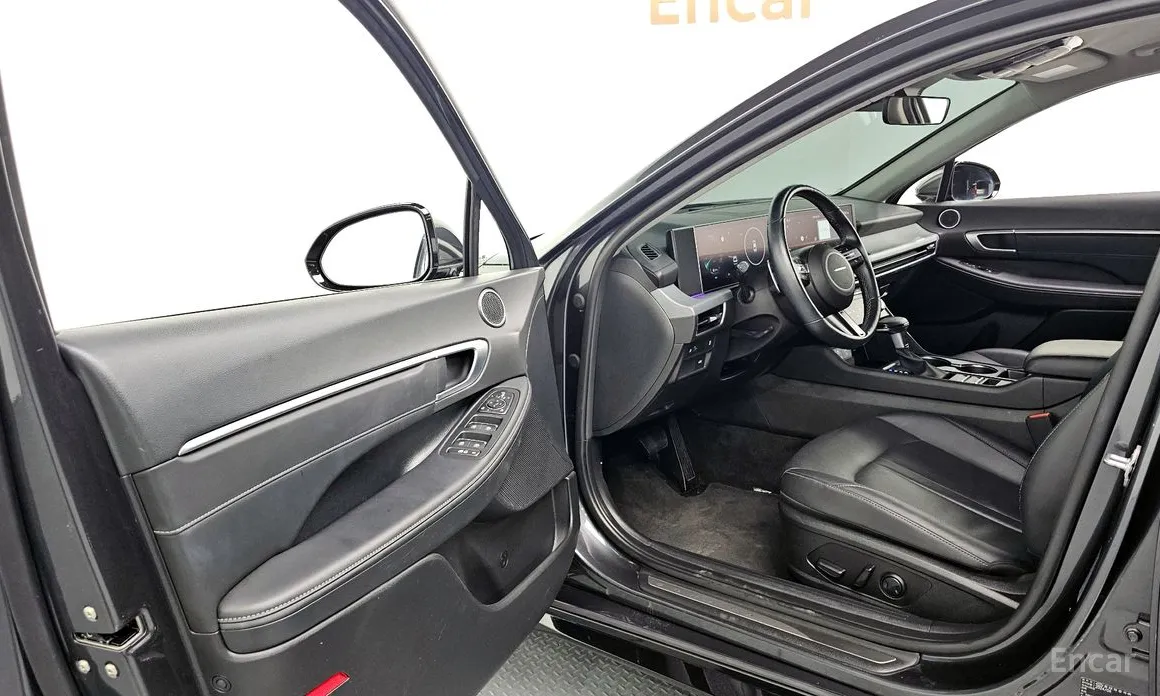 Фото 10 - Hyundai Sonata