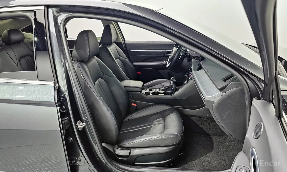 Фото 12 - Hyundai Sonata