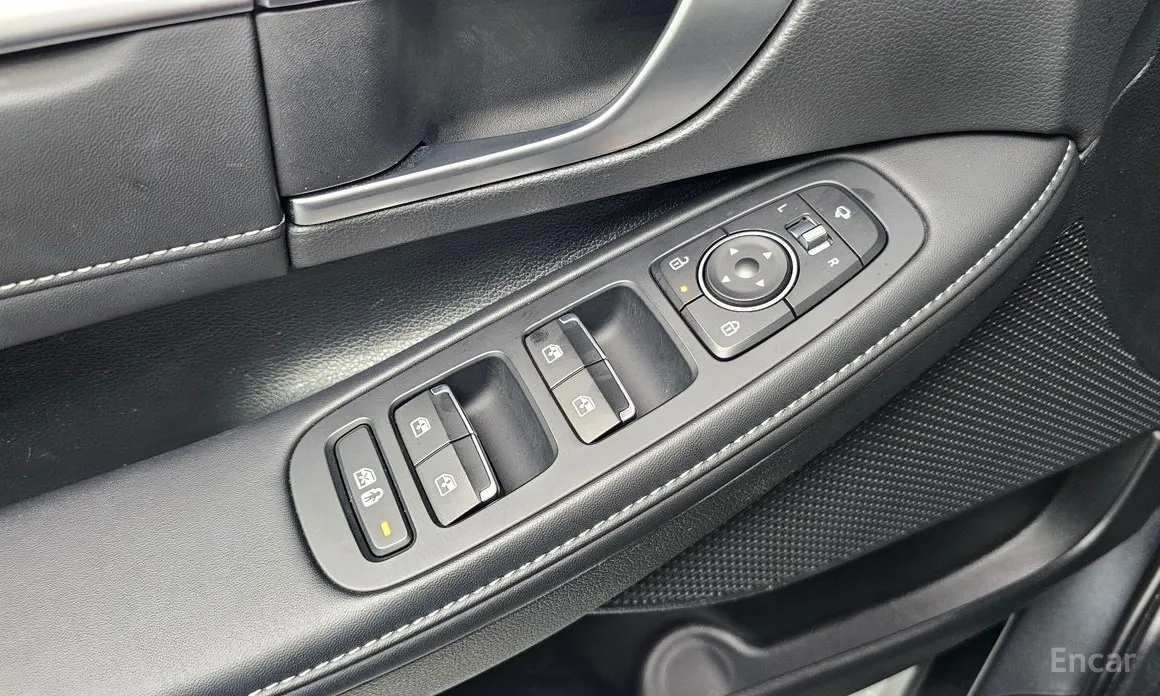 Фото 13 - Hyundai Sonata