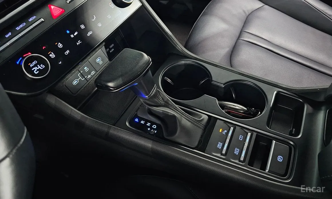 Фото 9 - Hyundai Sonata