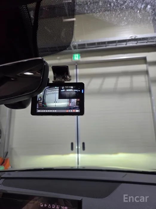 Фото 17 - Audi SQ5