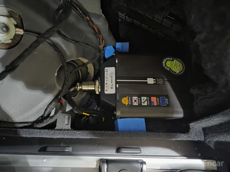 Фото 18 - Audi SQ5