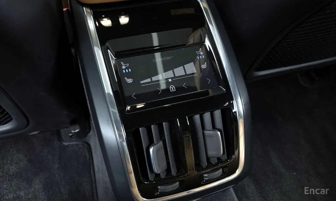 Фото 18 - Volvo S90