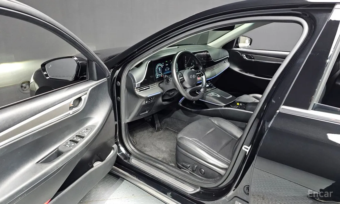 Фото 10 - Hyundai Grandeur