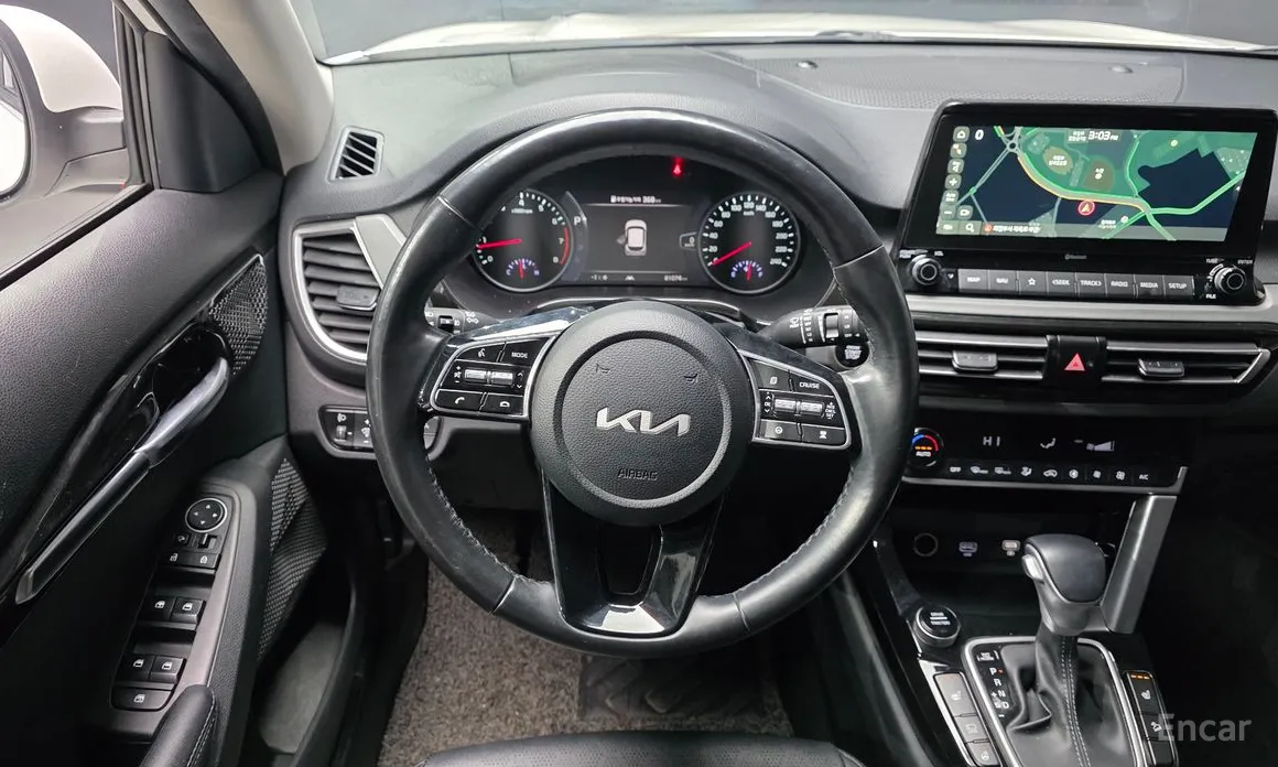 Фото 13 - Kia Seltos