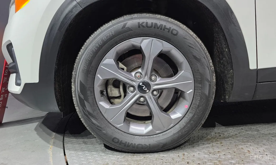 Фото 5 - Kia Seltos