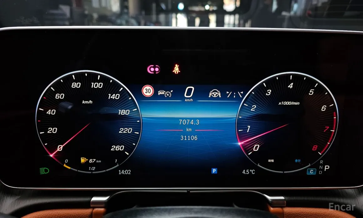 Фото 8 - Mercedes-Benz S-Class