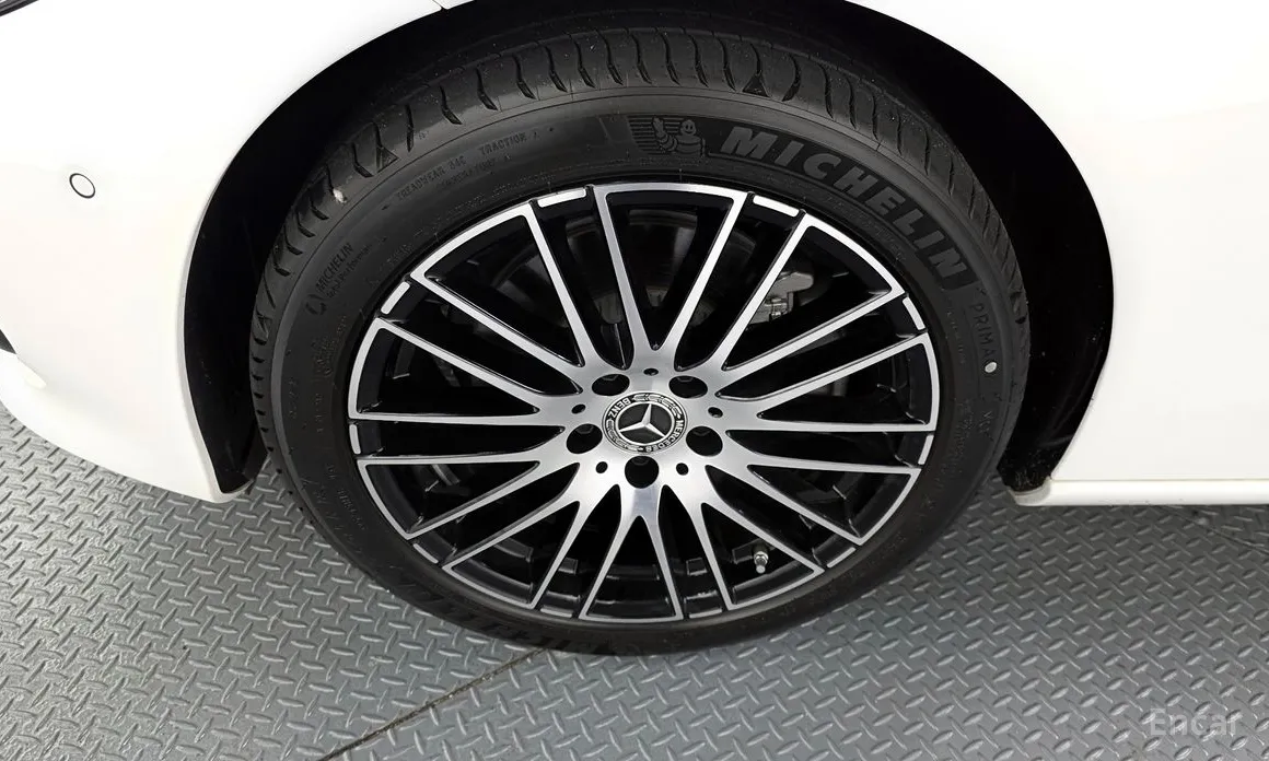 Фото 5 - Mercedes-Benz C-Class