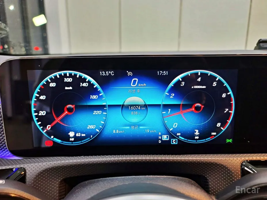 Фото 8 - Mercedes-Benz A-Class