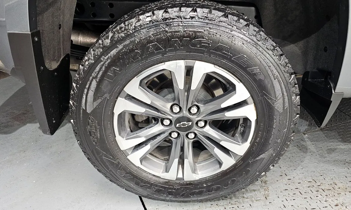 Фото 5 - Chevrolet Colorado