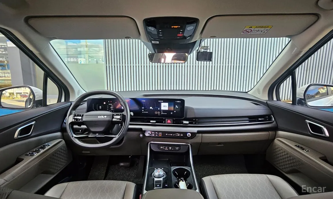 Фото 10 - Kia Carnival