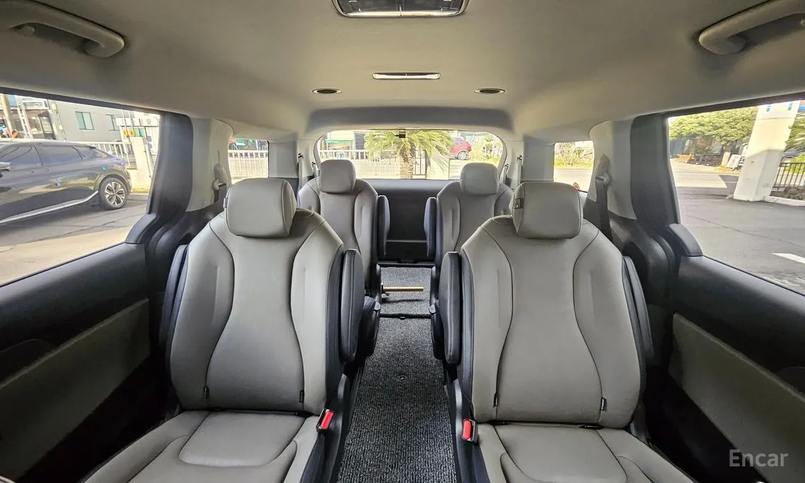 Фото 9 - Kia Carnival