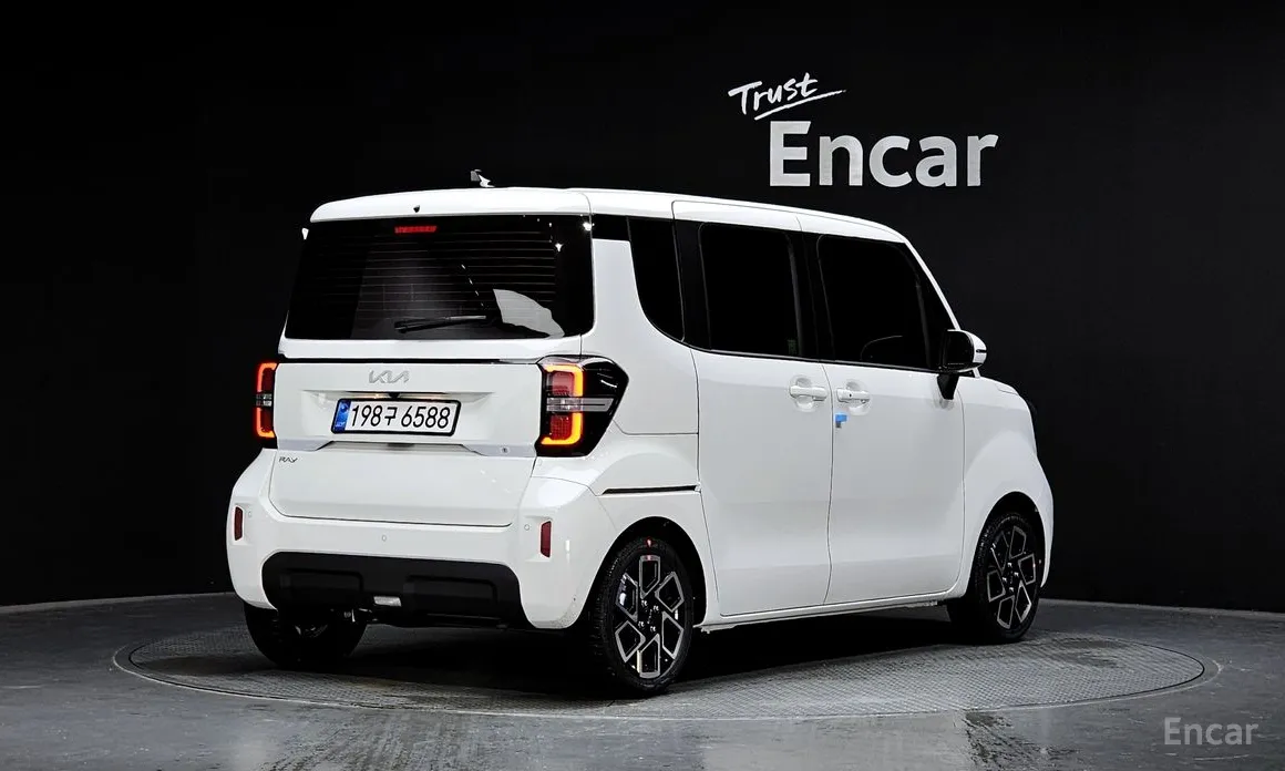 Фото 2 - Kia Ray