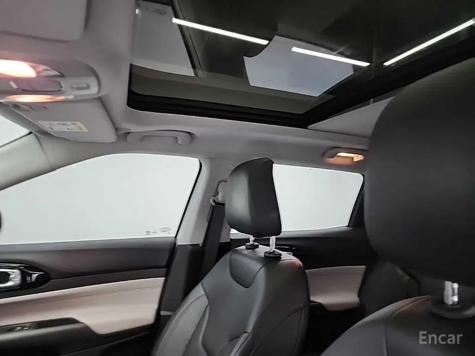 Фото 14 - Jeep Compass