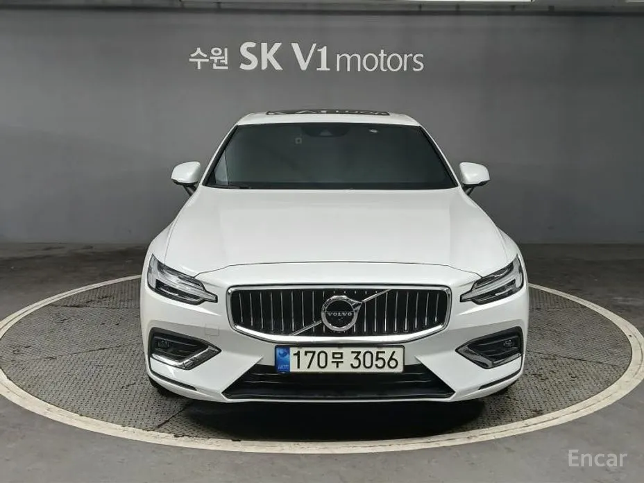 Фото 1 - Volvo S60