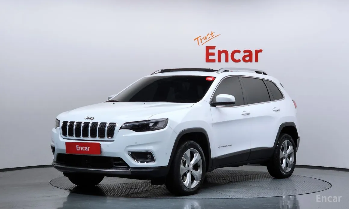 Фото 1 - Jeep Cherokee