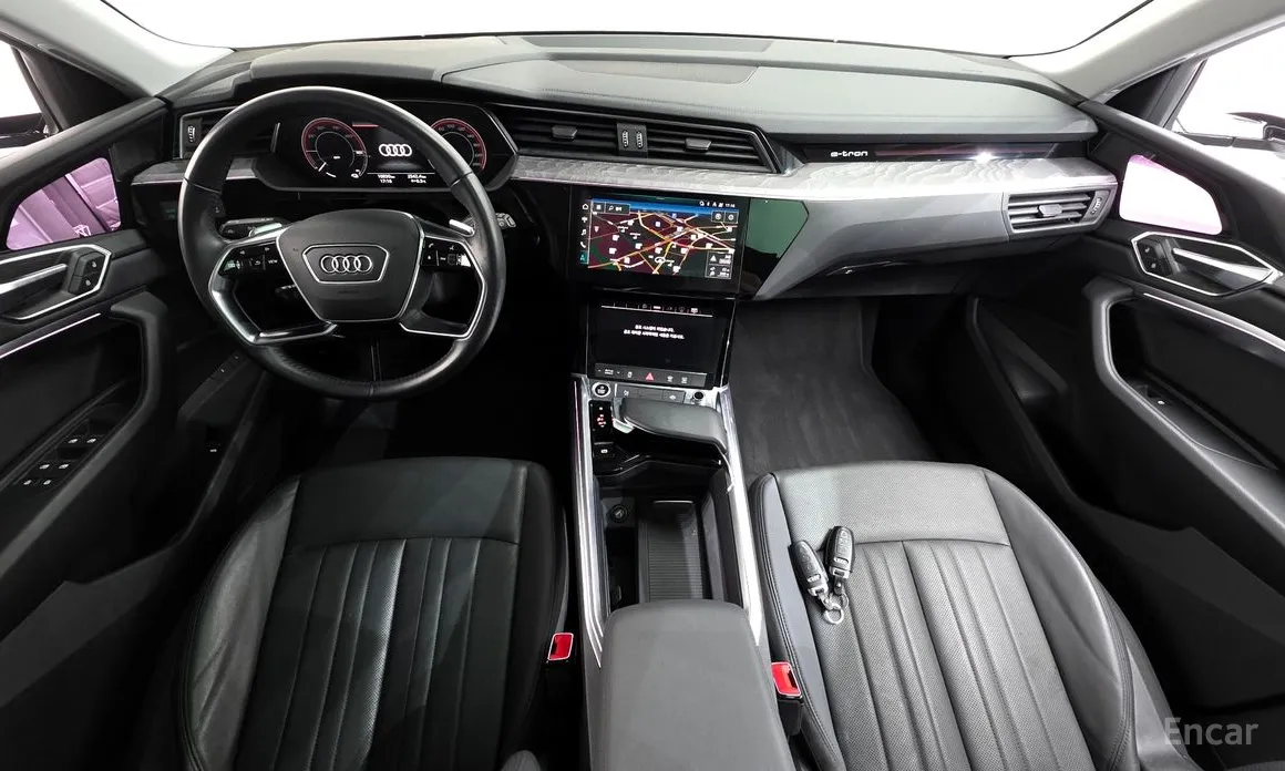 Фото 7 - Audi e-tron