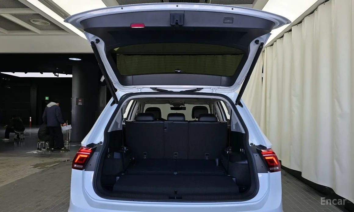 Фото 20 - Volkswagen Tiguan