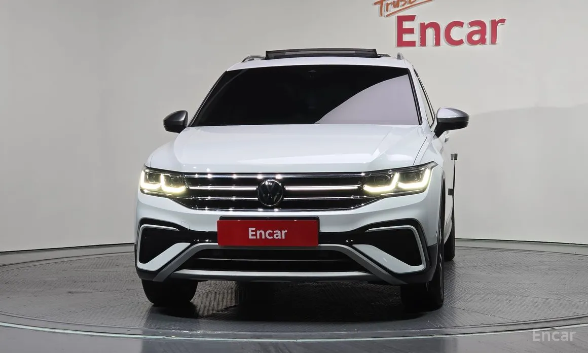 Фото 3 - Volkswagen Tiguan