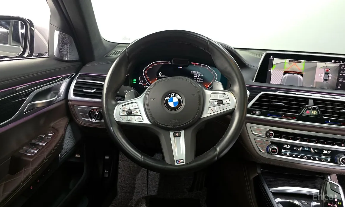 Фото 13 - BMW 7 Series