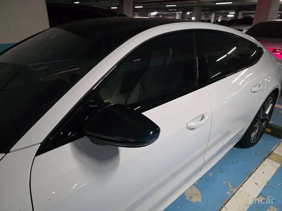 Фото 10 - Audi A7