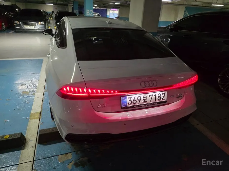 Фото 2 - Audi A7