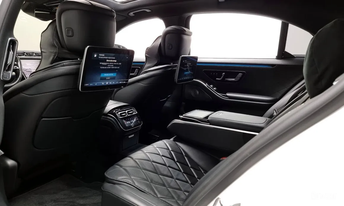 Фото 18 - Mercedes-Benz S-Class