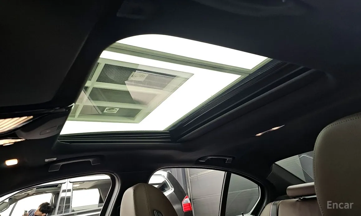 Фото 18 - BMW 3 Series