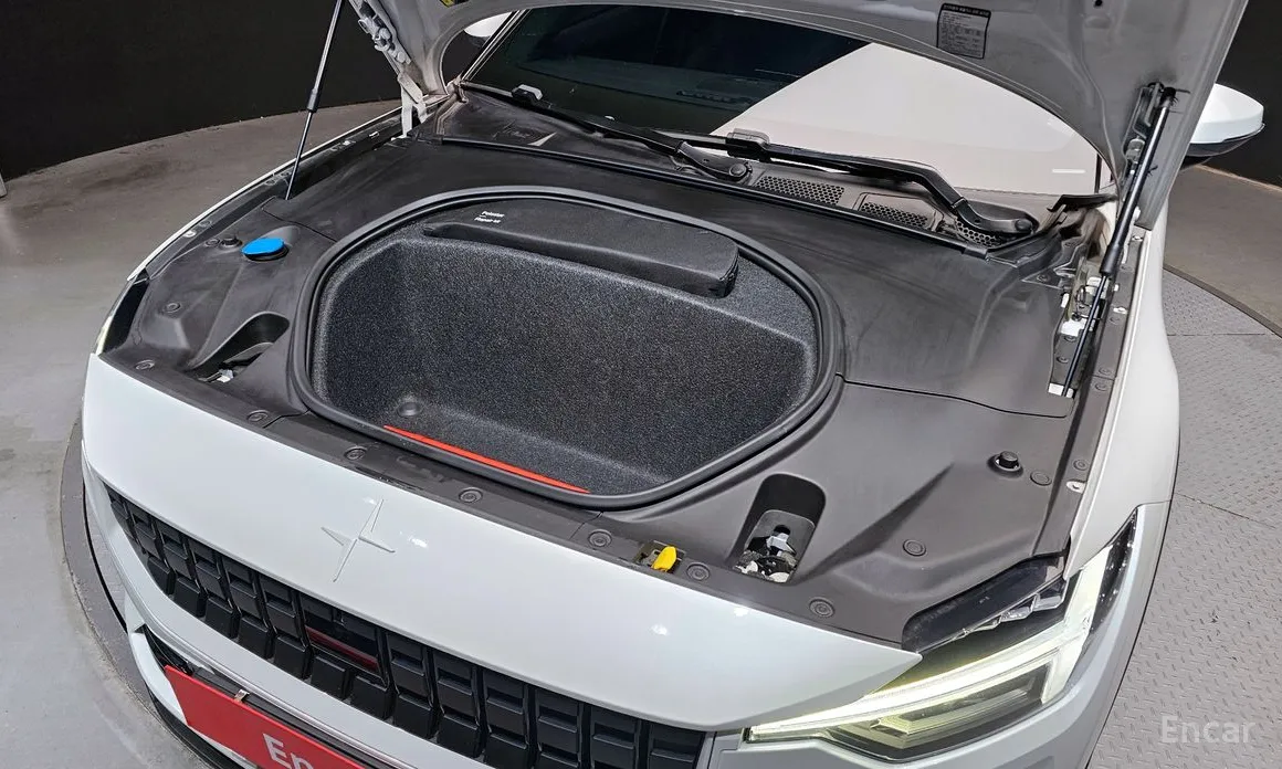 Фото 6 - Polestar 2